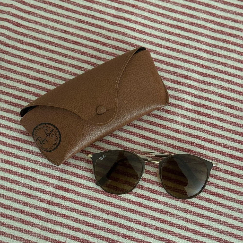 Raybans RB3546